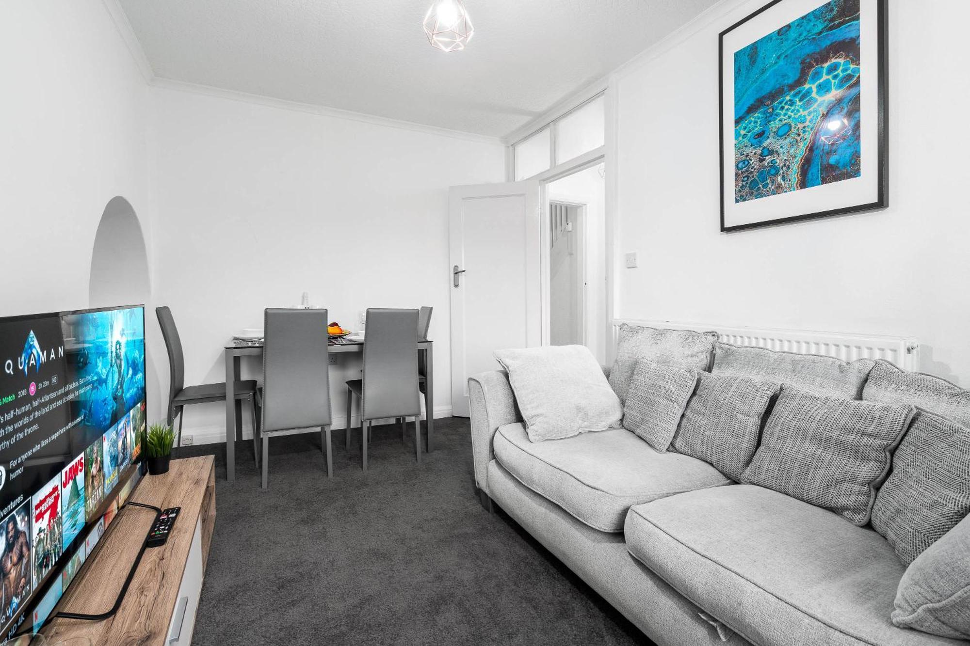 4 Bedroom House - Accommodates 7 - Garden - Parking - Netflix - Wifi - 559T Бирмингем Экстерьер фото